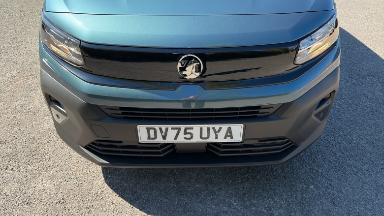 Vauxhall Combo Cargo Combo Diesel 1.5 Turbo D 100ps Prime Plus H1 Van